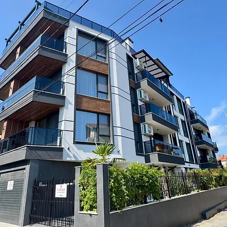 Elea 9 Apartment